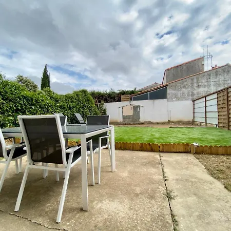 Maison Tommy Сasa de vacaciones *